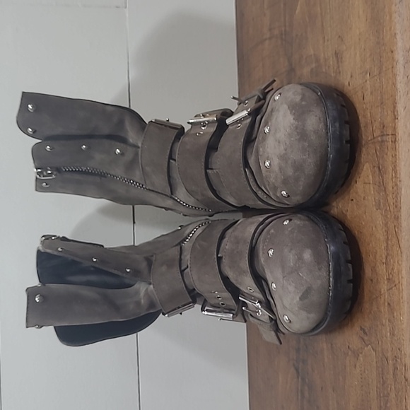 Guiseppe Zanotti Studded Brown Suede Multi Buckle Combat Boots Women's sz 40/9US - Picture 4 of 11